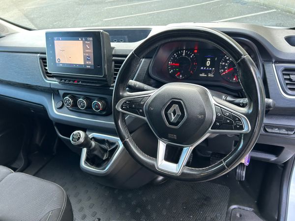 RENAULT TRAFFIC SPORT 2.0DCI LWB NO VAT 384768709