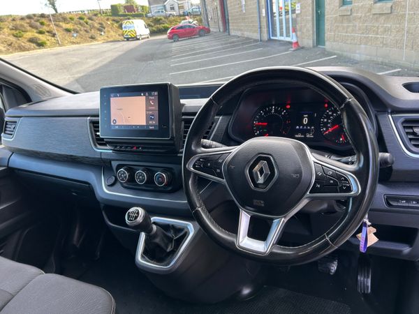 RENAULT TRAFFIC SPORT 2.0DCI LWB NO VAT 384768711
