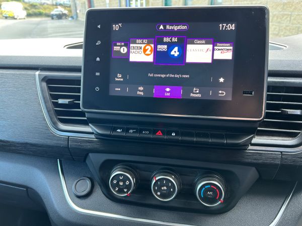 RENAULT TRAFFIC SPORT 2.0DCI LWB NO VAT 384768716
