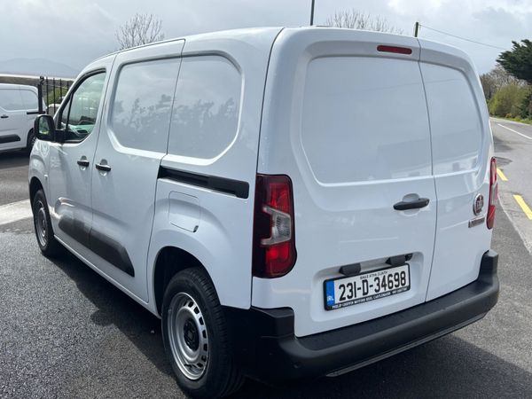 Fiat Doblo 2023 High Spec 3 seater only 64000kms 384731069