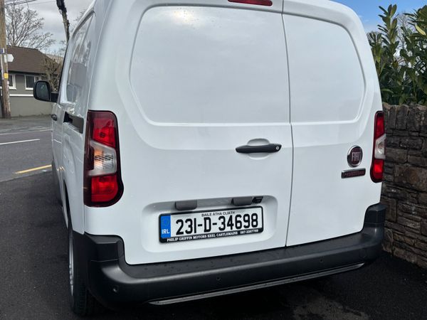 Fiat Doblo 2023 High Spec 3 seater only 64000kms 384731070