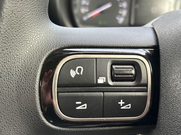 Fiat Doblo 2023 High Spec 3 seater only 64000kms 384731151