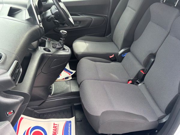 Fiat Doblo 2023 High Spec 3 seater only 64000kms 384731138