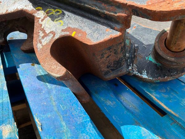 AUTOMATIC QUICK HITCH 50mm...REPAIRS. 384841454