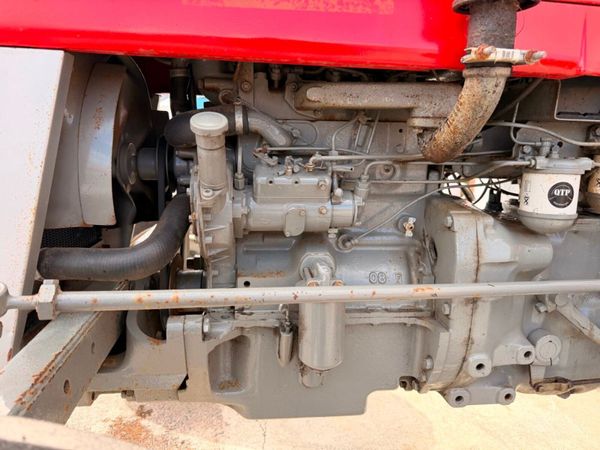 MASSEY FERGUSON 135 VINTAGE TRACTOR.....321. 384860742