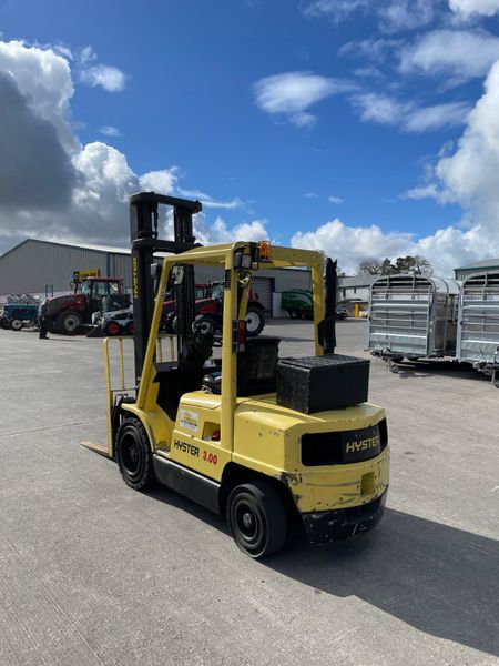 2000 Hyster H3.00XM Forklift 384870934