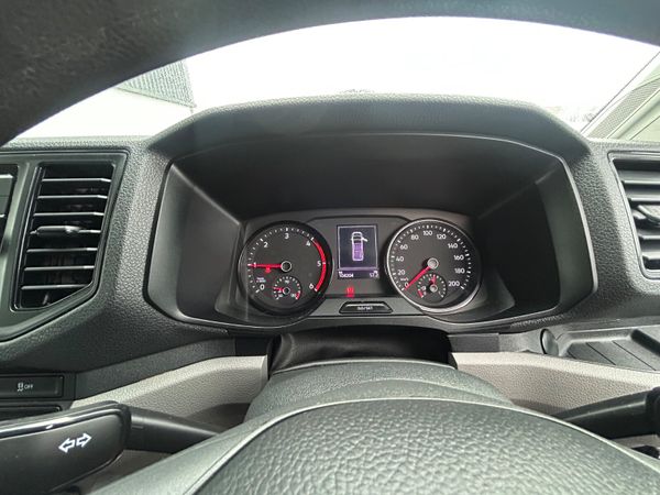 2021 Volkswagen Crafter ‘ 220V power 384975081