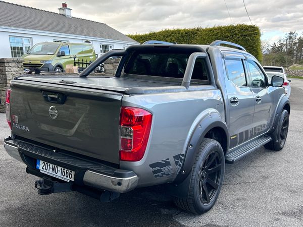 Nissan Navara 2020 384922111