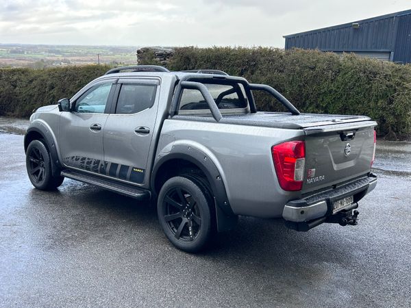 Nissan Navara 2020 384922123
