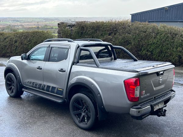 Nissan Navara 2020 384922125