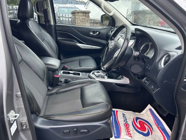 Nissan Navara 2020 384922133