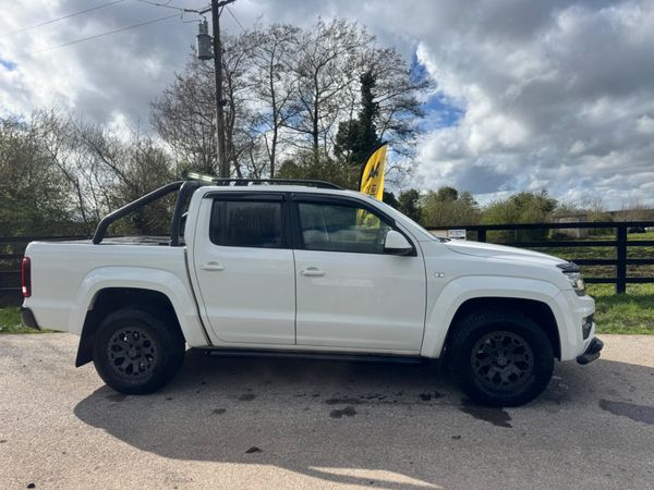 191 Volkswagen Amarok Black Ed Very low Miles***** 384923390