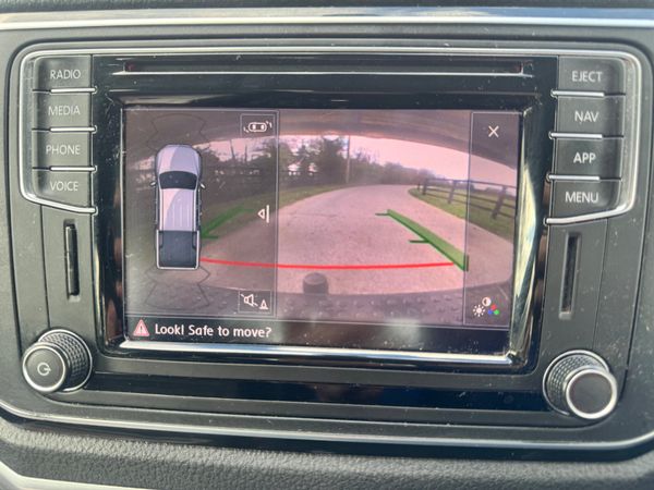 191 Volkswagen Amarok Black Ed Very low Miles***** 384923393