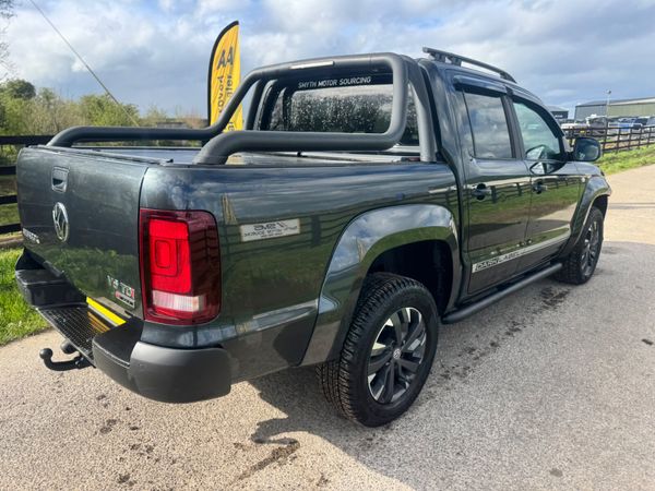 181 Volkswagen Amarok Dark Label***** 384927010