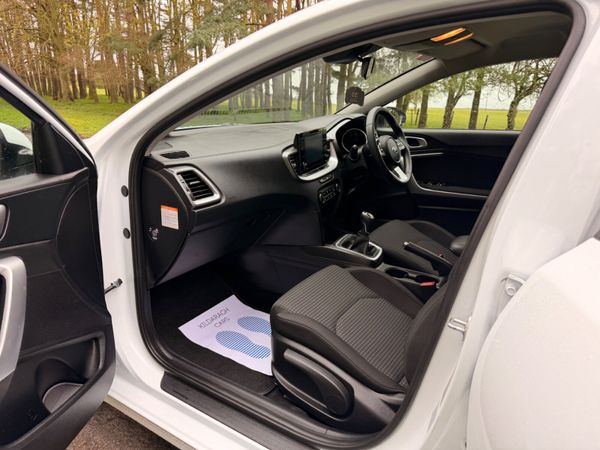 Kia Ceed 2021 2 Seat Commercial 385043443