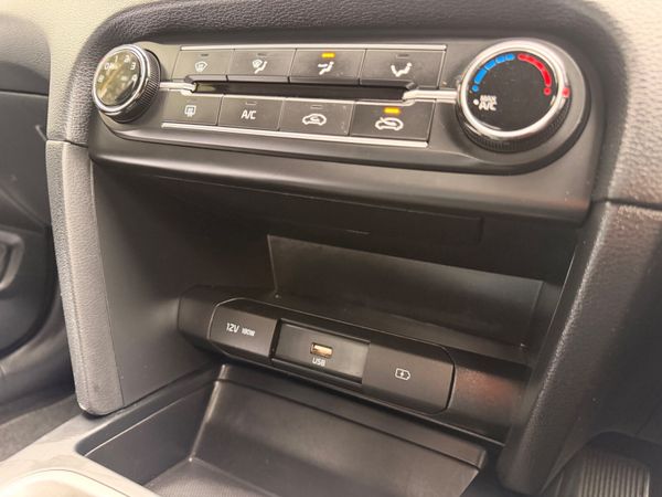 Kia Ceed 2021 2 Seat Commercial 385043438