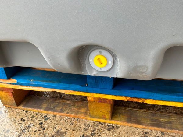 UNUSED 500lts FUEL DELIVERY BOWSER......0459d. 385053425