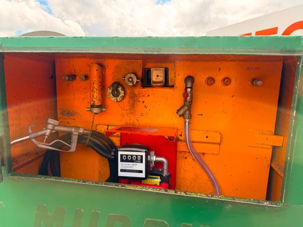 WESTERN 4500 LITRE BOWSER...EX MURPHY..1084T 385065378