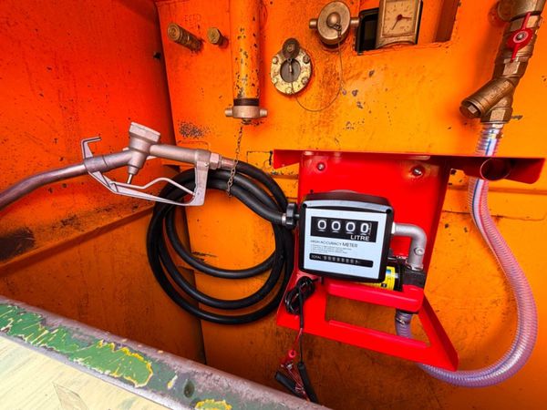 WESTERN 4500 LITRE BOWSER...EX MURPHY..1084T 385065393