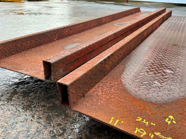 11ft x 24" TRAILER LOADING RAMPS.........1504 385065302
