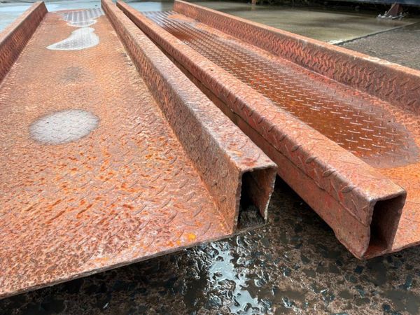 11ft x 24" TRAILER LOADING RAMPS.........1504 385065303