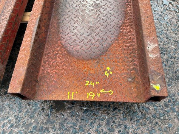11ft x 24" TRAILER LOADING RAMPS.........1504 385065305