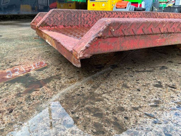 11ft x 24" TRAILER LOADING RAMPS.........1504 385065312