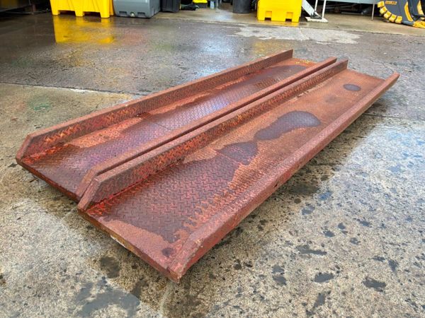 11ft x 24" TRAILER LOADING RAMPS.........1504 385065313