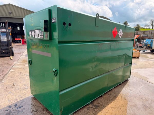 WESTERN 4500 LITRE BOWSER...EX MURPHY..1084T 385065400