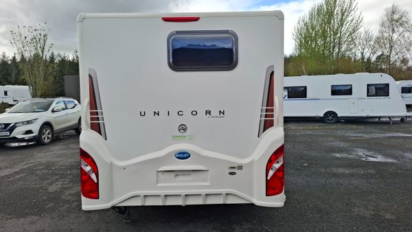 Bailey Unicorn fixed bed 385093039