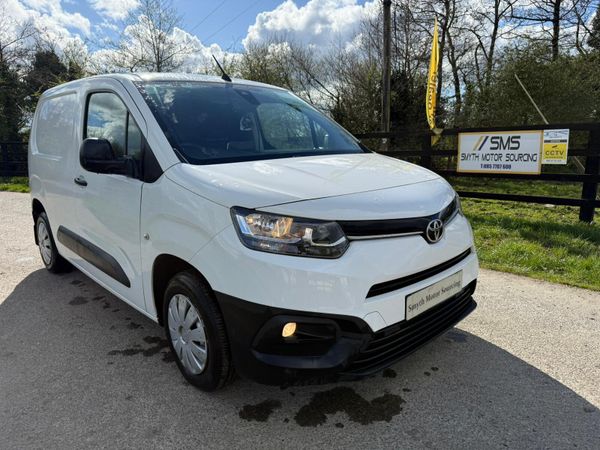 211 Toyota Proace No Vat Spotless*****low kms 385012207