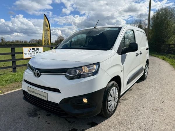 211 Toyota Proace No Vat Spotless*****low kms 385012214
