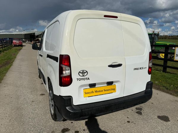 211 Toyota Proace No Vat Spotless*****low kms 385012219