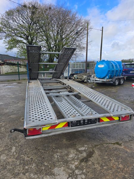 2 cars car Transporter 385024944