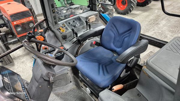 New Holland 6640 385151947