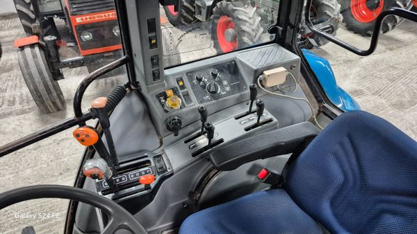 New Holland 6640 385151951