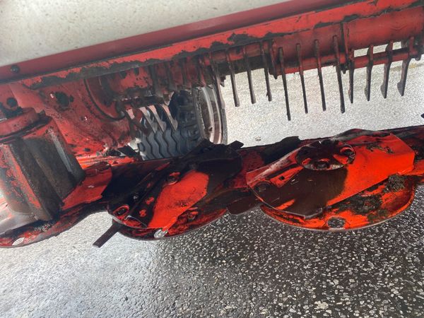 Kuhn trailed 10ft mower 385117572