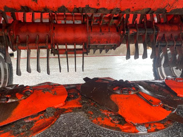 Kuhn trailed 10ft mower 385117586