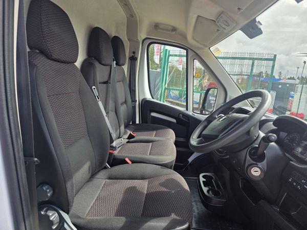 Opel Movano 2022 385121365