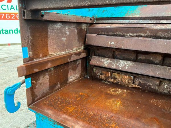 WASTE RECYCLING COMPACTOR........1066v. 385126002
