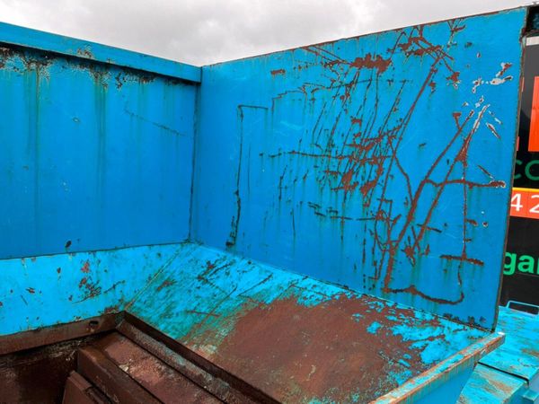 WASTE RECYCLING COMPACTOR........1066v. 385126005