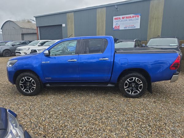Toyota Hilux 2.4 Invincible 385132981