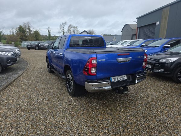 Toyota Hilux 2.4 Invincible 385132982