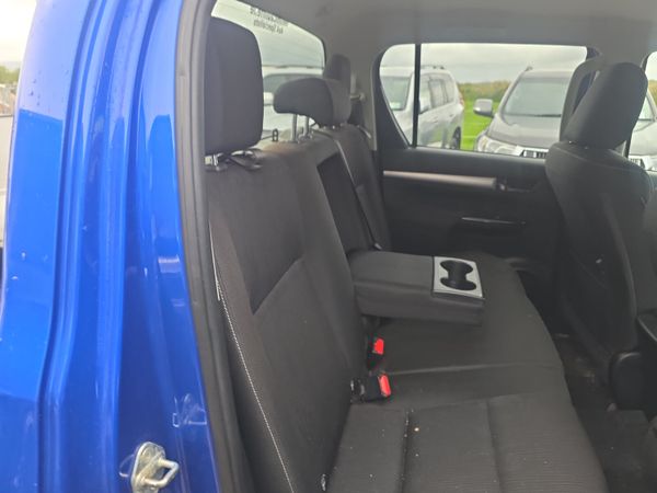 Toyota Hilux 2.4 Invincible 385133003