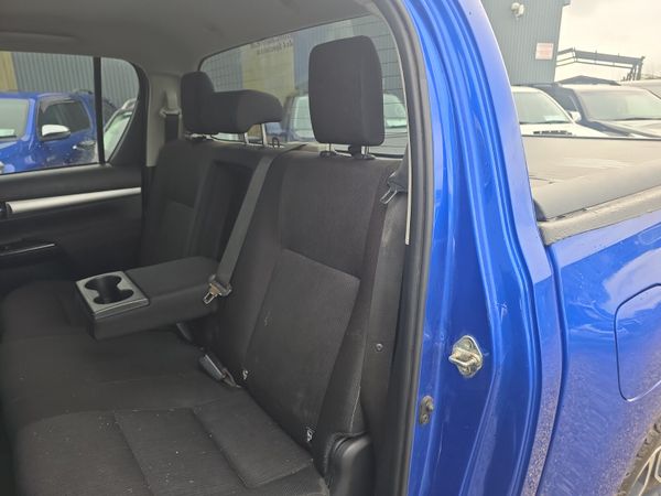 Toyota Hilux 2.4 Invincible 385133006