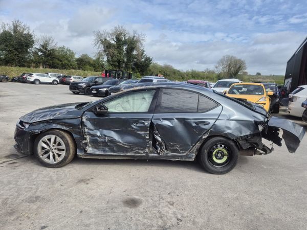 2022 Skoda Octavia *For Parts* 385138273