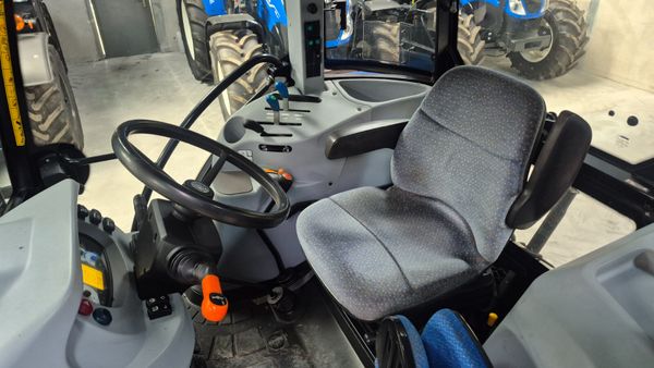 New Holland TD5.85 385256345