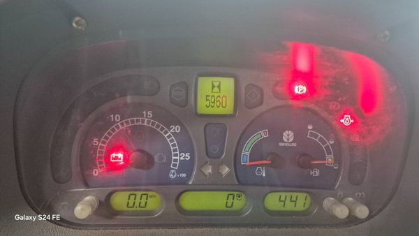 New Holland T6010 2WD 385261993