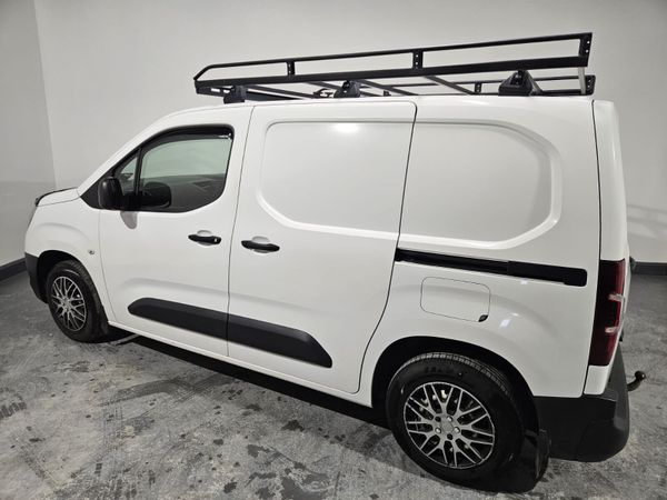 Opel Combo 2021 385291053