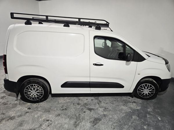Opel Combo 2021 385291054